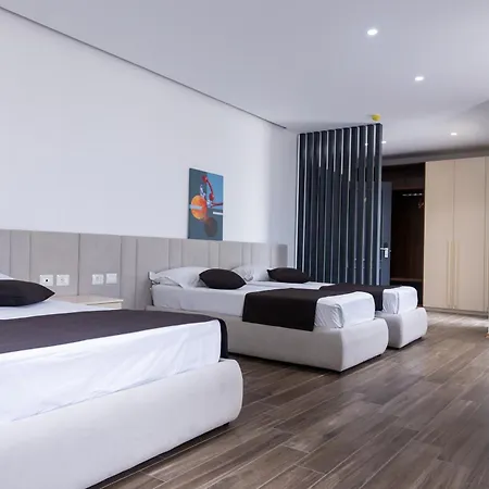 Amh Hotel Durres Exterior photo