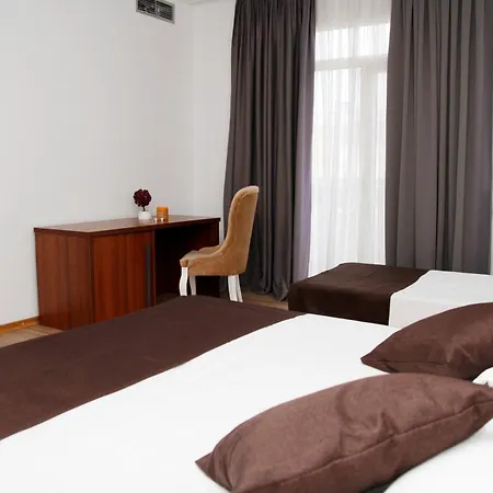 Amh Hotel Durres Exterior photo