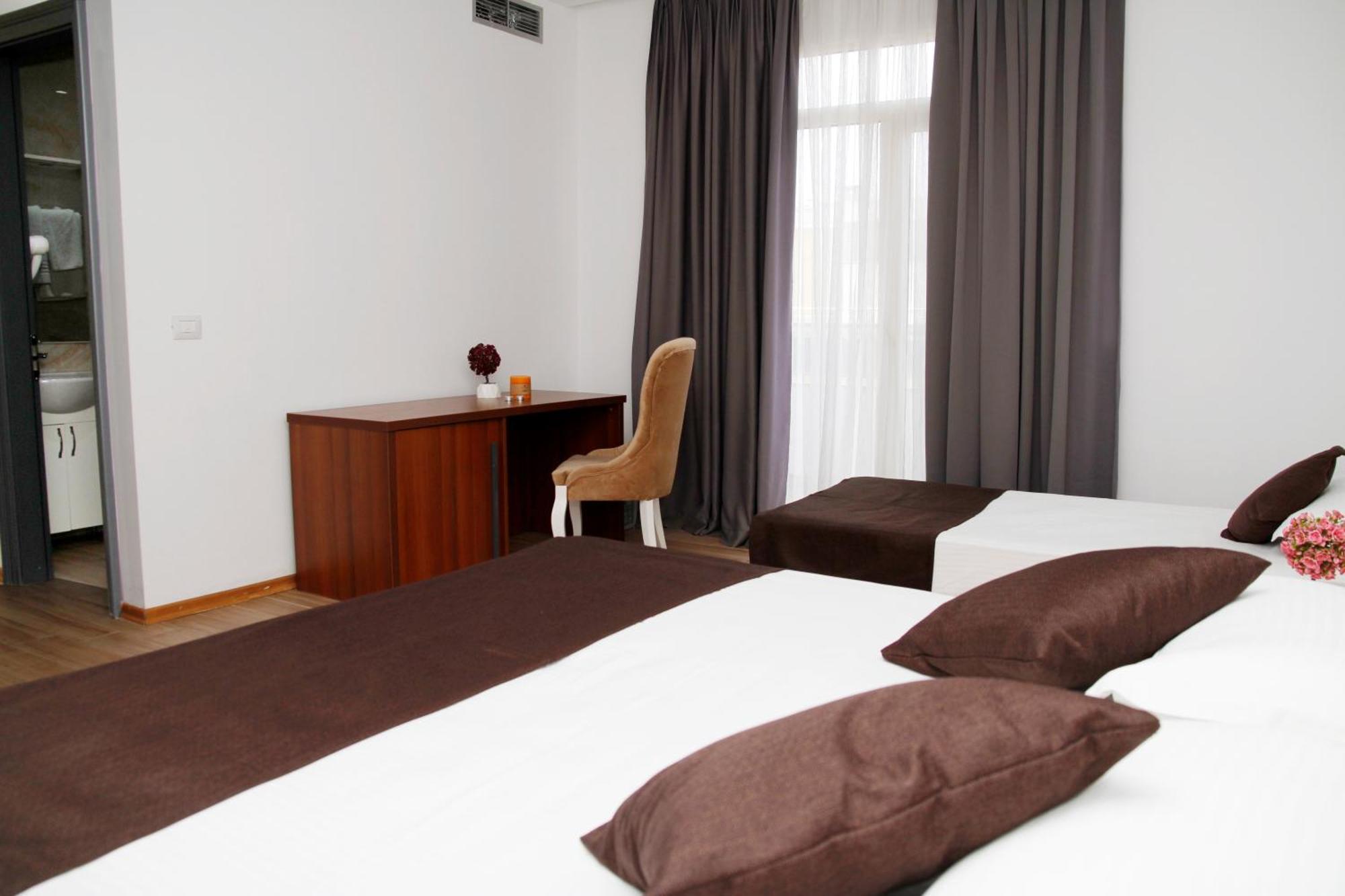 Amh 4* Durres