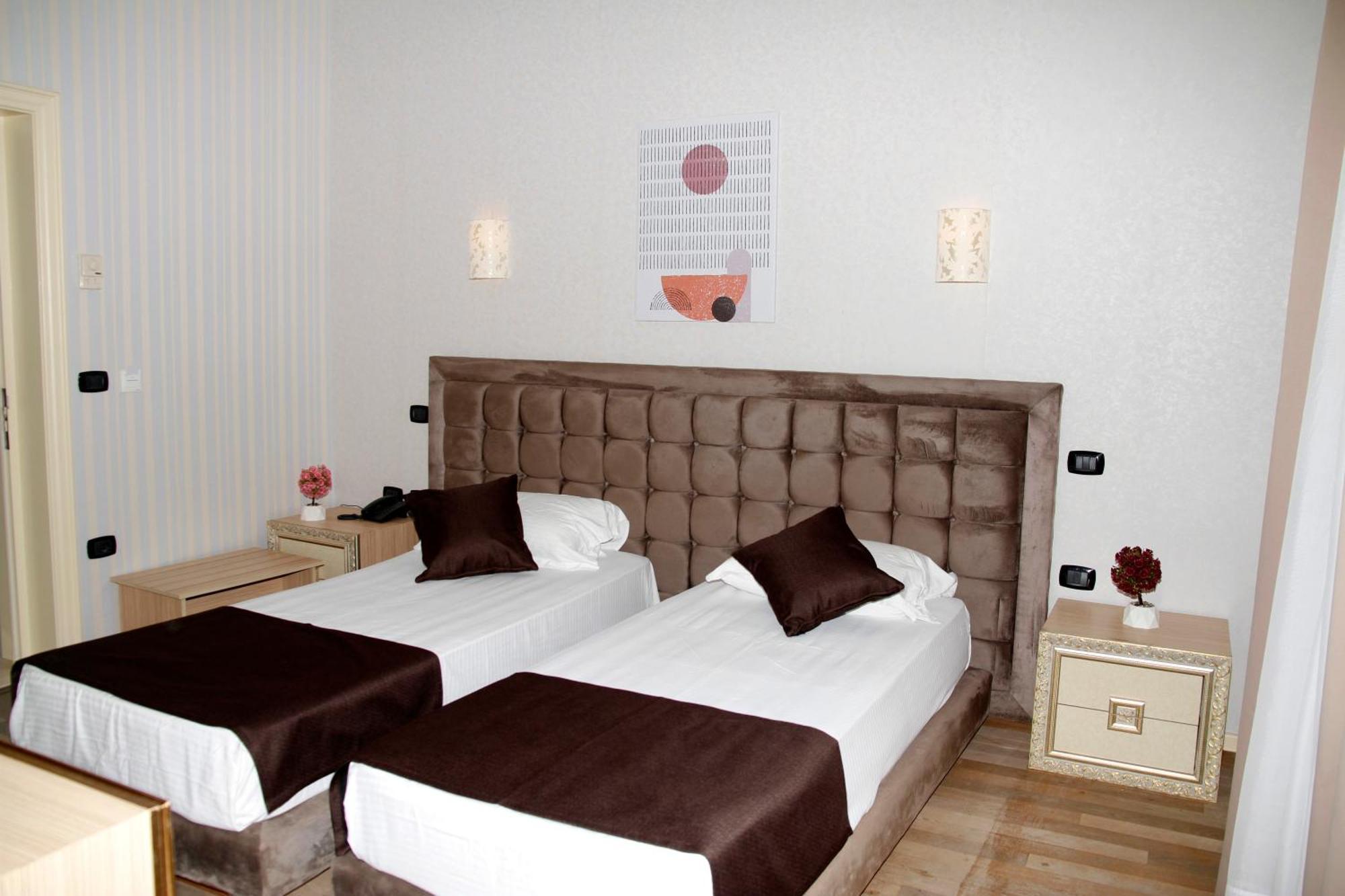 Amh Hotel