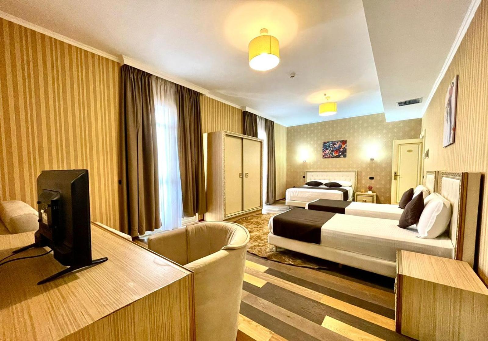 Amh Hotel Durres